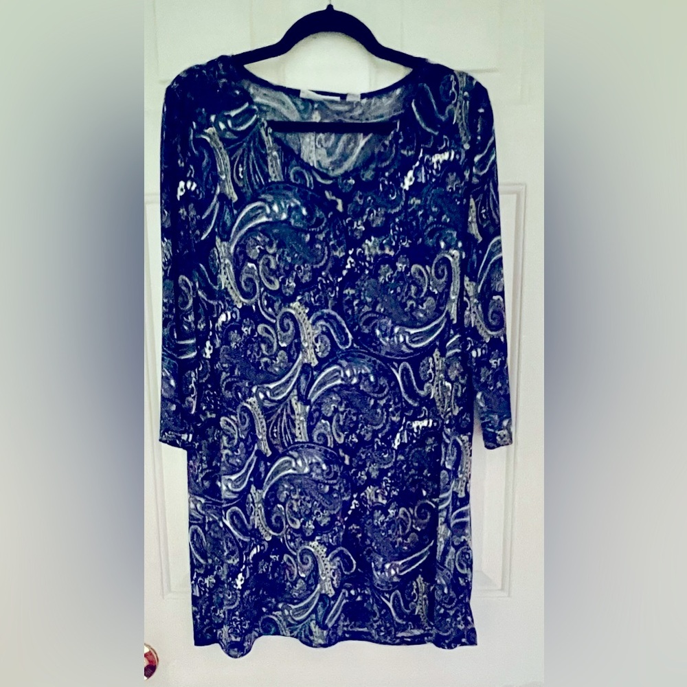 Susan Graver  v-neck dress in size Small.